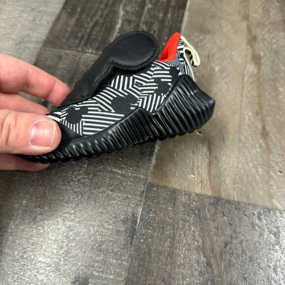 Adidas Disney Mickey Mouse Black White Red D96916 Toddler Kids Sz 5K 5C - Picture 7 of 16